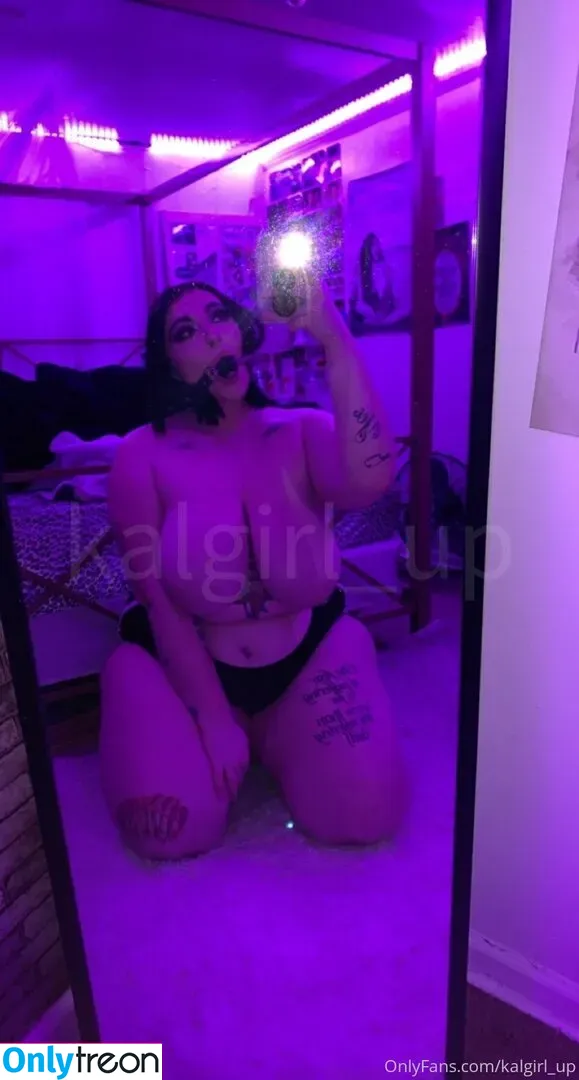 Kalgirl_up nude photo #0035 (kallinbabyyy)