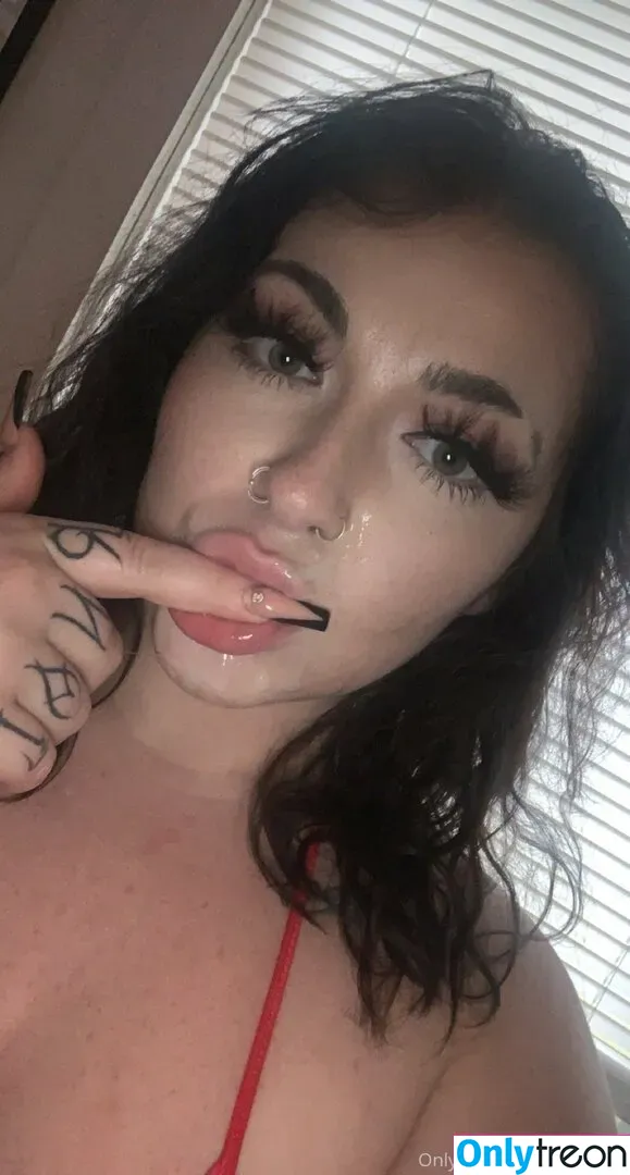 Kalgirl_up nude photo #0150 (kallinbabyyy)
