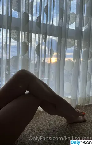 kali.squeez / kalisqueeze nude photo #0001