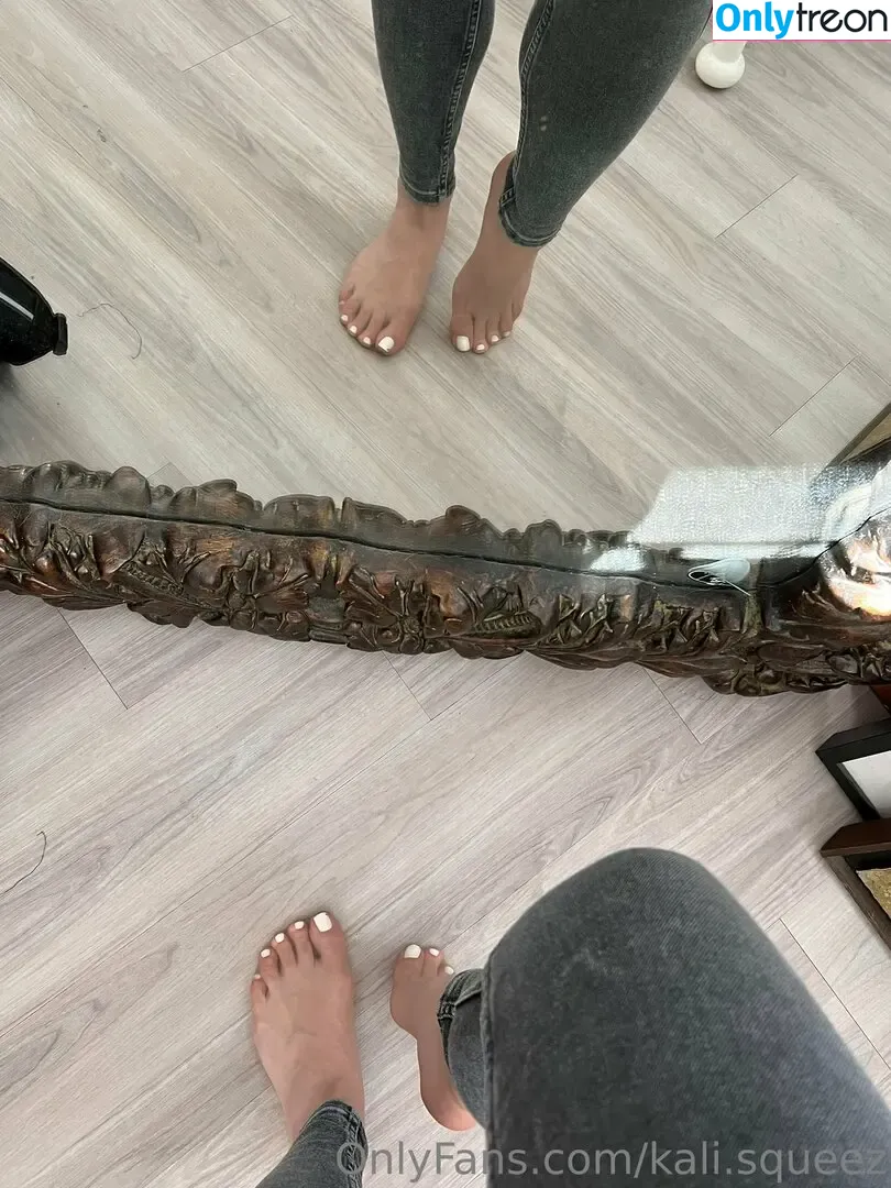 kali.squeez nude photo #0040 (kalisqueeze)