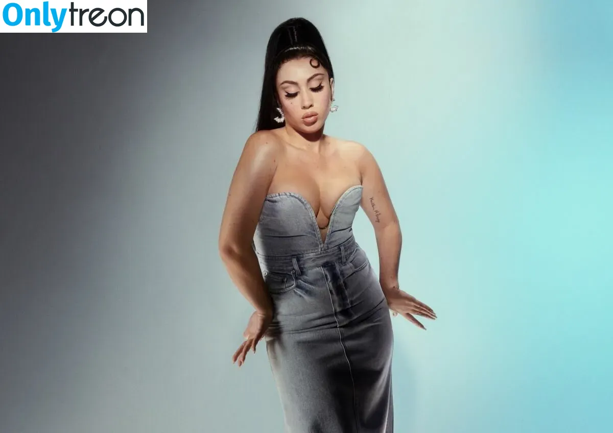 Kali Uchis nude photo #0030 (kaliuchis / spicxyy)