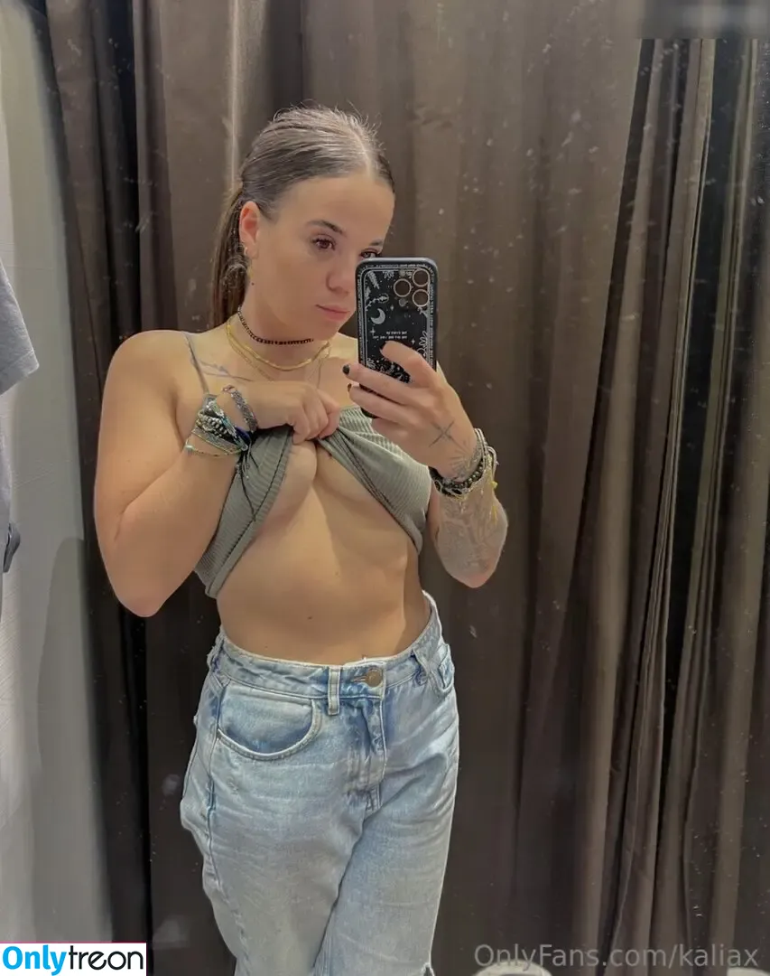 Kaliax nude photo #0011 (kalia_lara)