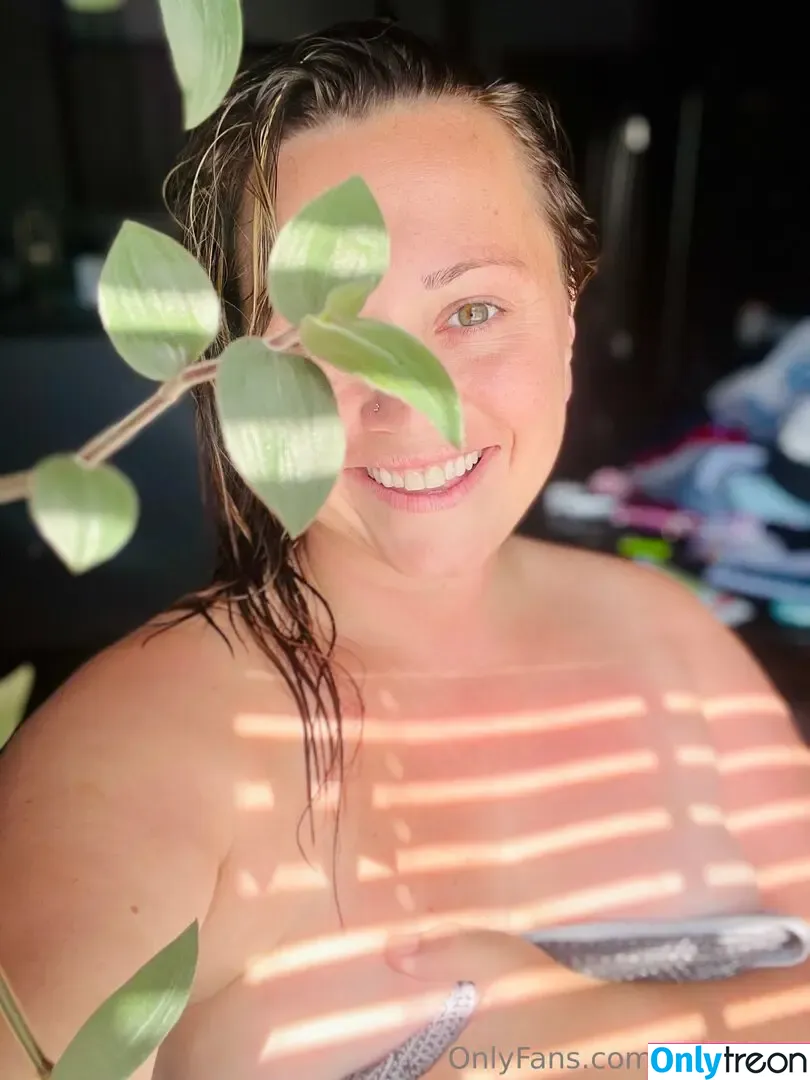 kalieunlocked nude photo #0015 (kalieunlocked)