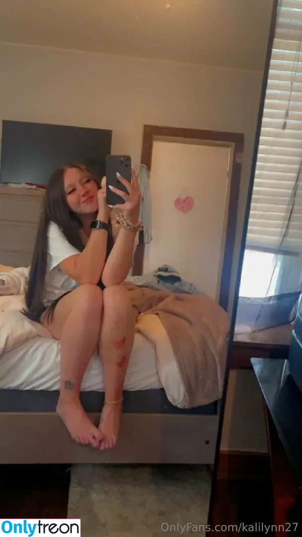 kalilynn27 nude photo #0008 (kal.cuttie)