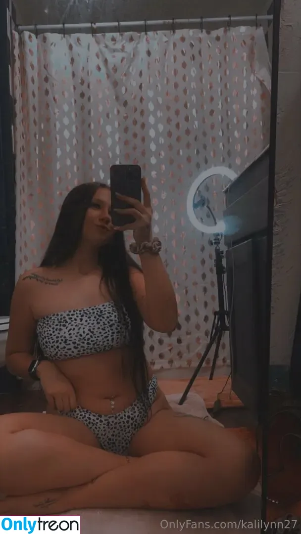 kalilynn27 nude photo #0009 (kal.cuttie)