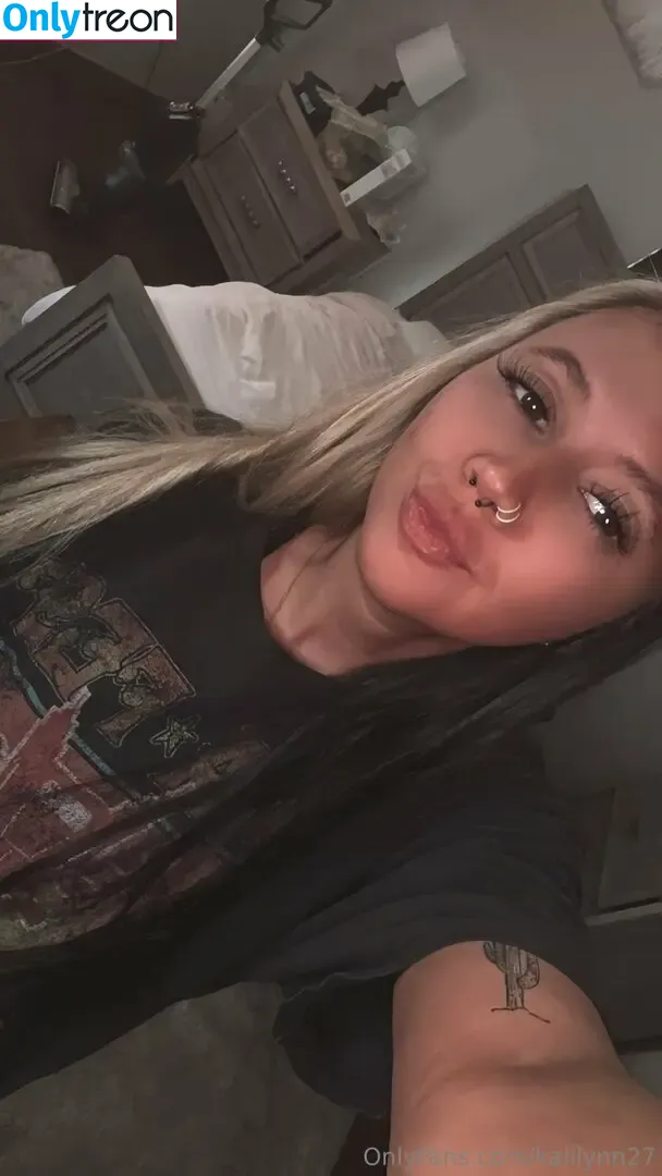 kalilynn27 nude photo #0055 (kal.cuttie)