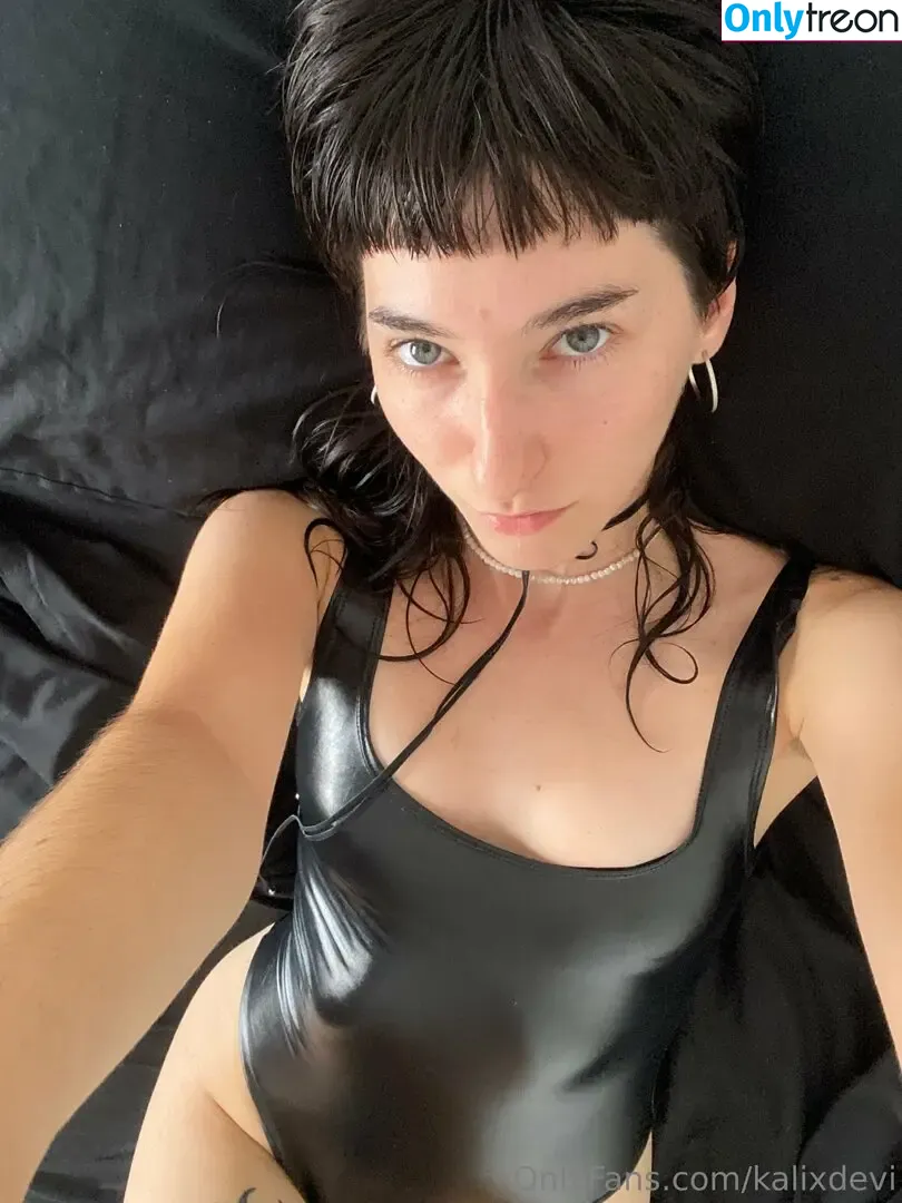 kalixdevi nude photo #0019 (kalixdevi)