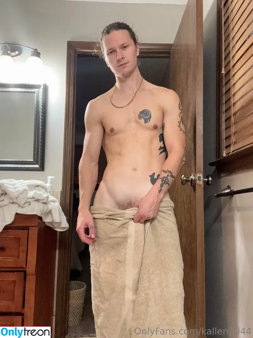 kallen2044 nude photo #0170 (definitelynotkyleallen)