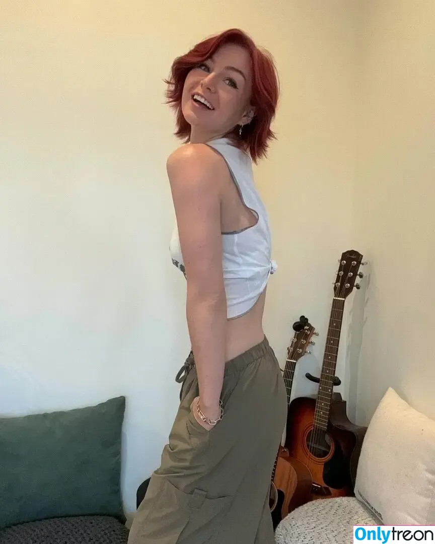 KallMeKris nude photo #0553 (kriscollins)