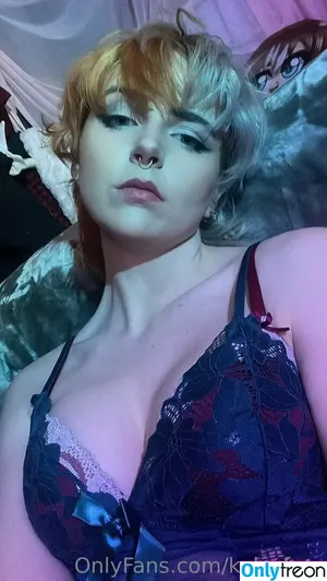 kalzefree / calfreezy nude photo #0050