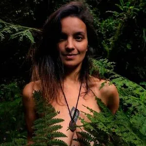Kami Queiroz / SOS Mochileiras / tropicalraccoon nude photo #0013