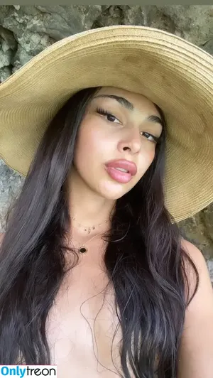 kamilathestar / thestarkamila / thestarkamila - sexy morrocan latina trans nude photo #0002