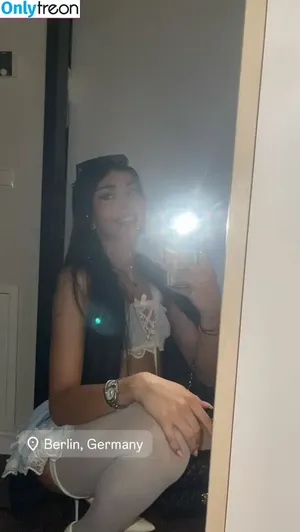 kamilathestar / thestarkamila / thestarkamila - sexy morrocan latina trans nude photo #0006