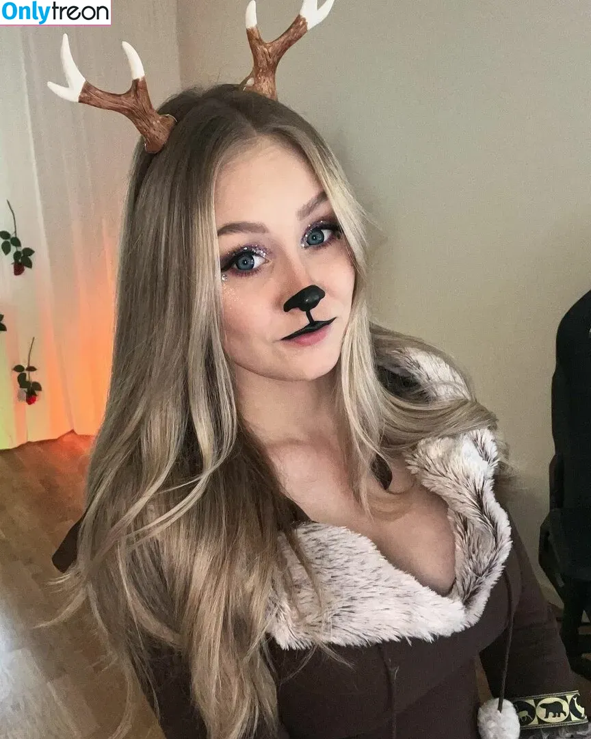 Kandyland nude photo #0241 (Kandylul / swishersweet13)