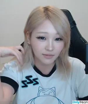 Kang Hee Yoon / Aikuros / Hyoon / floaromaa фото голая #0490