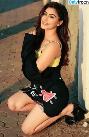 Kangna Sharma / kangnasharma16 nude photo #0038