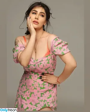 Kangna Sharma / kangnasharma16 nude photo #0043