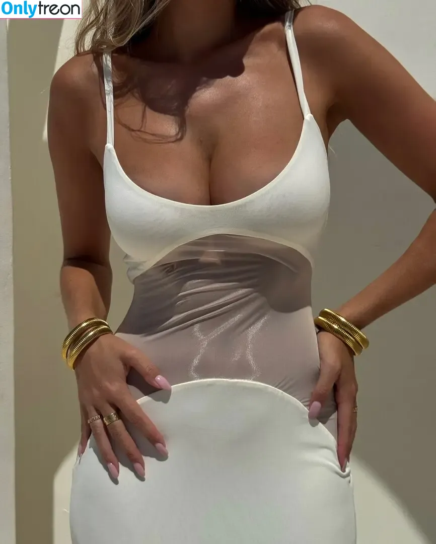 Kara Del Toro nude photo #4112 (Karajewell / karadeltoro / karajewelll)