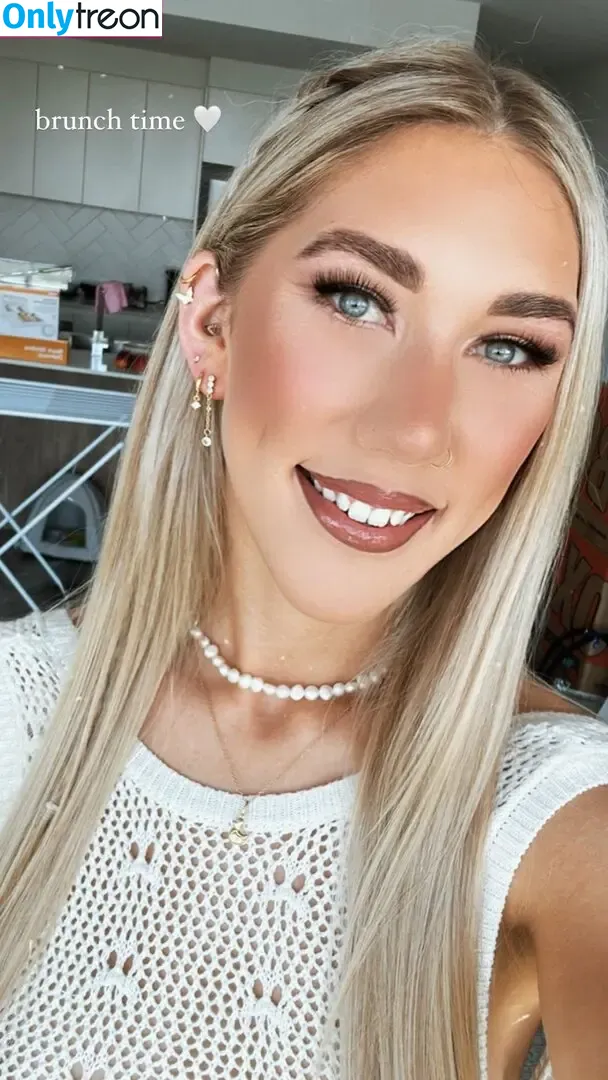 Kara Skip nude photo #0010 (karainskip)