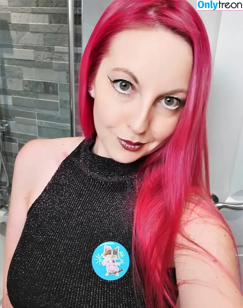 KaraFirefly nude photo #0427 (karafireflypremium / karafireflypremium - 34DD)