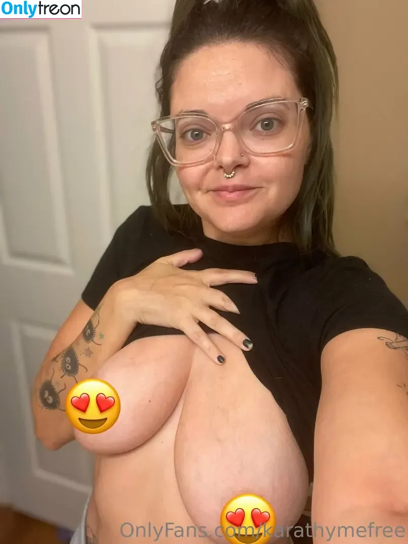 karathymefree nude photo #0005 (kara.thyme30)