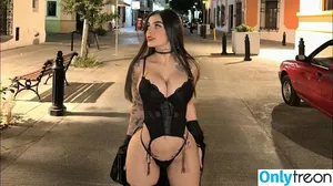 Karely Ruiz / karelyruiz / karelyruizo1 / karelyruizoficial фото голая #0579