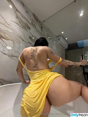 Karely Ruiz / karely_ruiz_gf / karelyruizo1 / karelyruizoficial фото голая #0701
