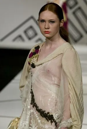 Karen Gillan / karengillan nude photo #0248