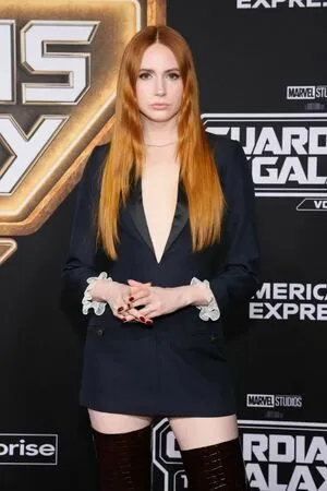 Karen Gillan / karengillan nude photo #0257