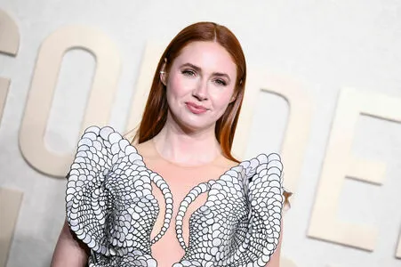 Karen Gillan / karengillan фото голая #0486