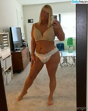 Karen Pennington / Bailey Buttner / Karen Buttner / Karensgalaxy / Martiangirl / Martiangirl1 / karen.buttner nude photo #0028