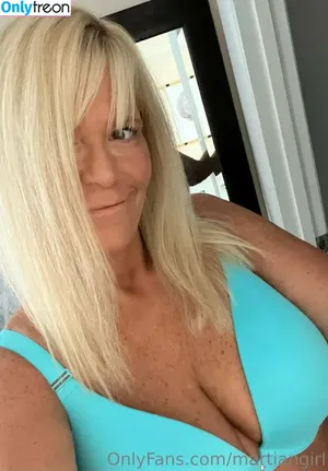 Karen Pennington / Bailey Buttner / Karen Buttner / Karensgalaxy / Martiangirl / Martiangirl1 / karen.buttner nude photo #0045