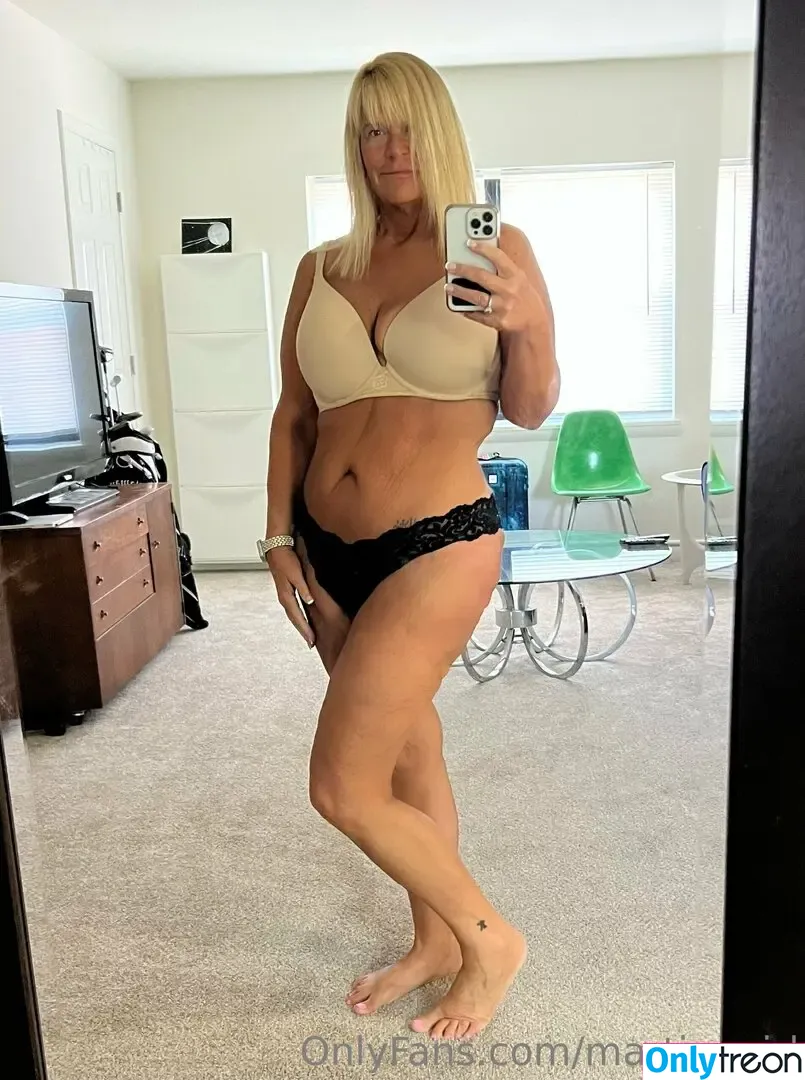 Karen Pennington nude photo #0032 (Bailey Buttner / Karen Buttner / Karensgalaxy / Martiangirl / Martiangirl1 / karen.buttner)