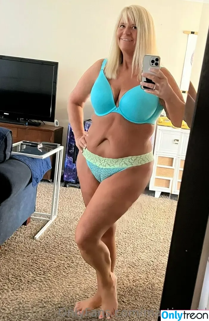 Karen Pennington nude photo #0048 (Bailey Buttner / Karen Buttner / Karensgalaxy / Martiangirl / Martiangirl1 / karen.buttner)