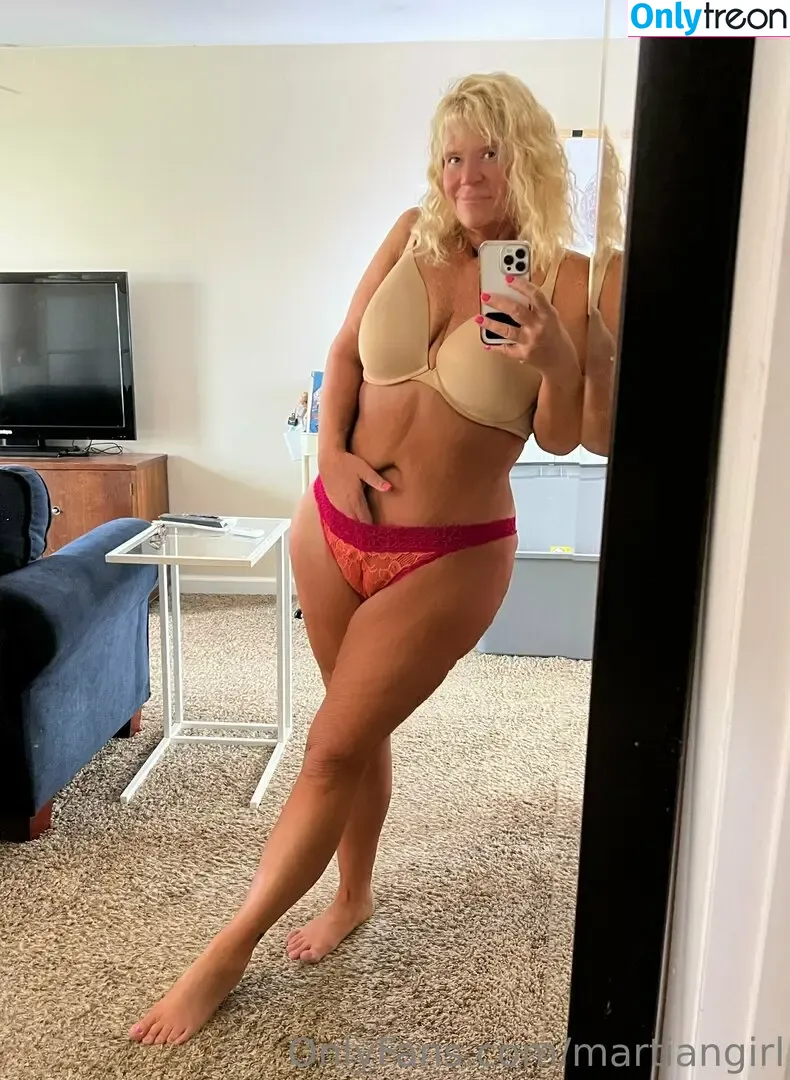 Karen Pennington nude photo #0070 (Bailey Buttner / Karen Buttner / Karensgalaxy / Martiangirl / Martiangirl1 / karen.buttner)