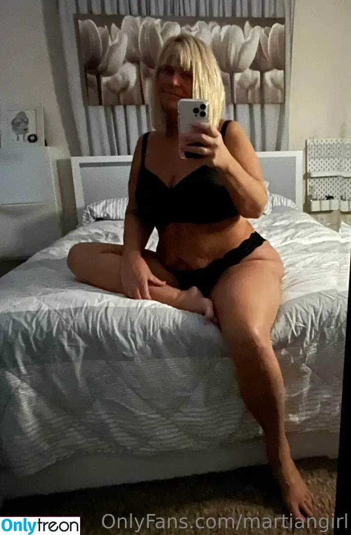 Karen Pennington nude photo #0102 (Bailey Buttner / Karen Buttner / Karensgalaxy / Martiangirl / Martiangirl1 / karen.buttner)