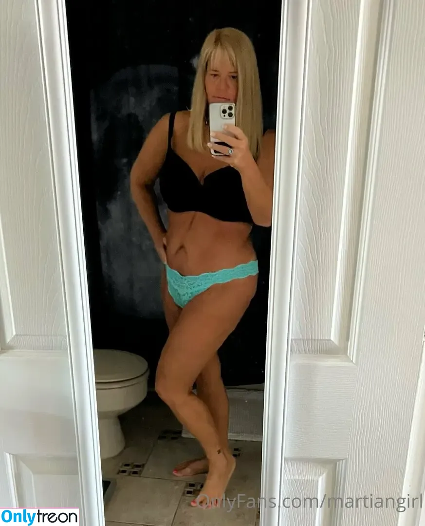 Karen Pennington nude photo #0122 (Bailey Buttner / Karen Buttner / Karensgalaxy / Martiangirl / Martiangirl1 / karen.buttner)