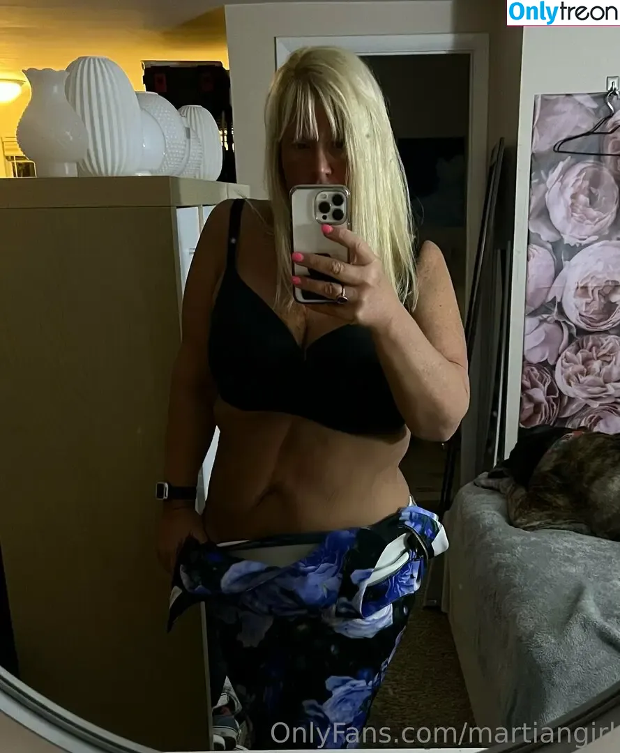 Karen Pennington nude photo #0190 (Bailey Buttner / Karen Buttner / Karensgalaxy / Martiangirl / Martiangirl1 / karen.buttner)