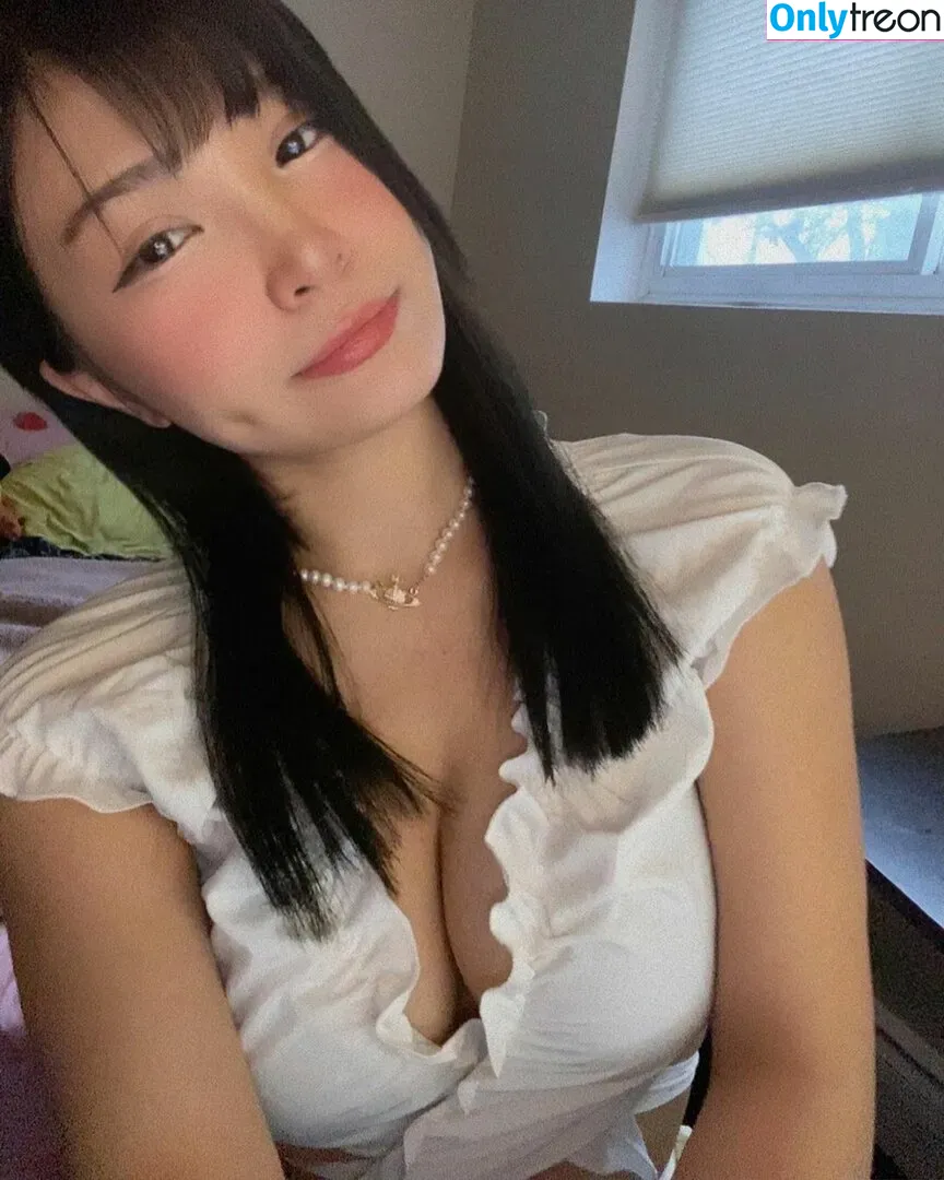 Karenxtran nude photo #0026 (Strawberry.bunni / seunnngmiii)