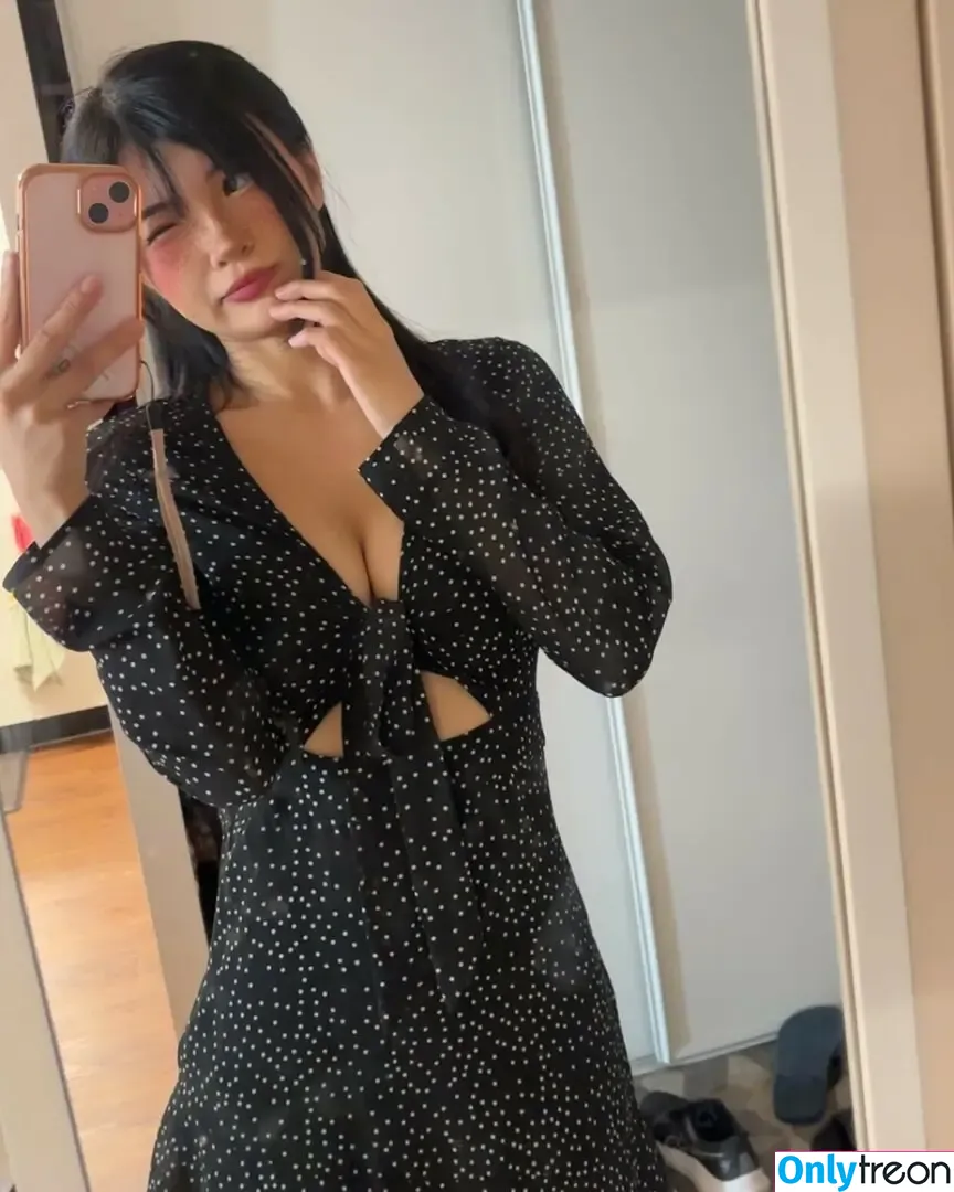 Karenxtran nude photo #0201 (Strawberry.bunni / seunnngmiii)