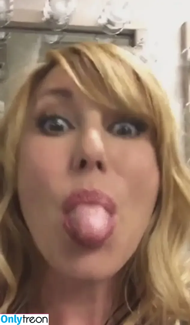 Kari Byron nude photo #0181 (KariByron / therealkaribyron)