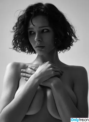 Kari Pitinova / tikivulpes nude photo #0030