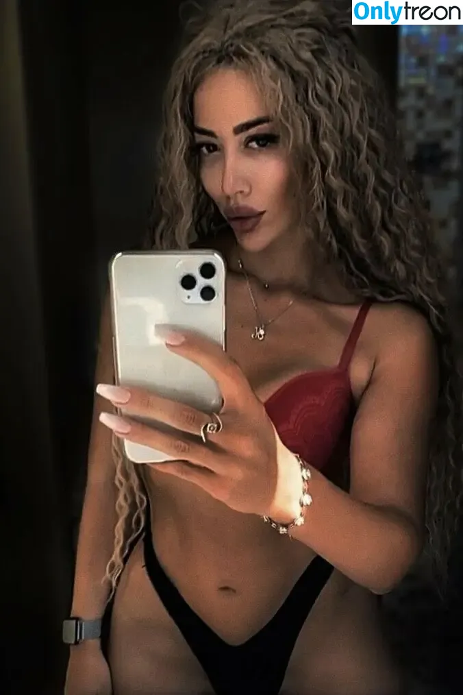 Karima Balluki голая photo #0009 (karima.fox / karimaballuki)