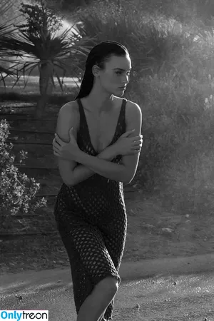 Karin Simanovski / karin_simanovski фото голая #0008