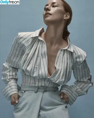 Karine Vanasse / karinevanasse nude photo #0028