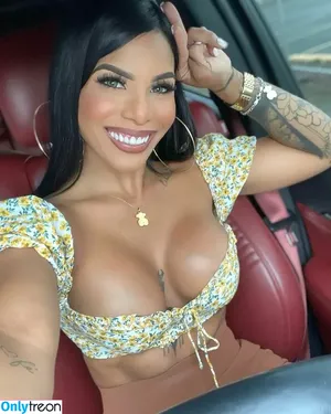 Karishna Ayala / karishna.ayala / karishnaayala nude photo #0037