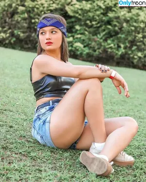 Karize Brum / giuliabrum / karizebrumoficial nude photo #0003