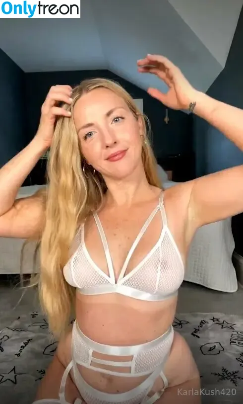 karlakush420 nude photo #0255 (karlakush420)