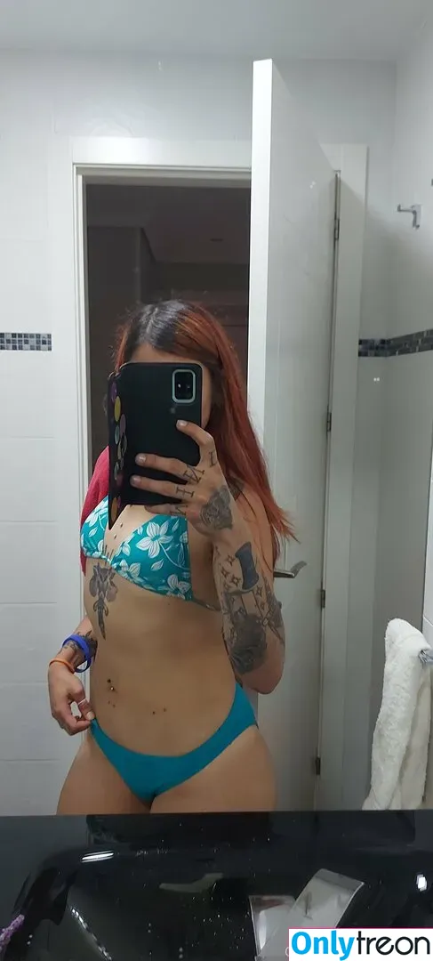 Karlay nude photo #0001 (_karlay_ / karlay_sgh)