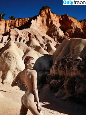 Karlie Kloss / karliekloss nude photo #0570